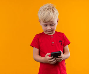 Ekrany zmieniają mózg maluchów. Skutki widać po latach