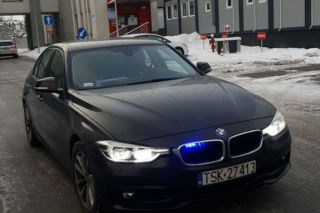 PĘDZILI przez miasto nieoznakowanym RADIOWOZEM. Policjanci ŚCIGALI SIĘ z czasem