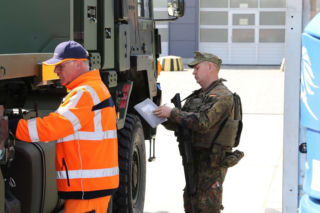 Strach przed AfD w Niemczech. Rząd w tajemnicy tworzy plany awaryjne, by ratować logistykę NATO
