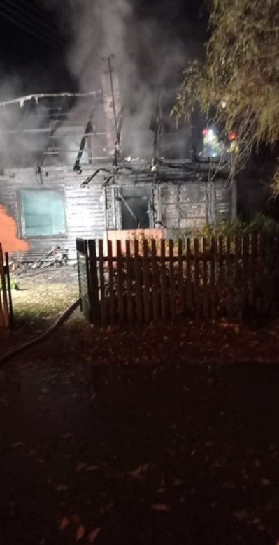 Błotnica: Tragiczny pożar. Z domu nie zostało nic, dwa zwęglone ciała w pogorzelisku!