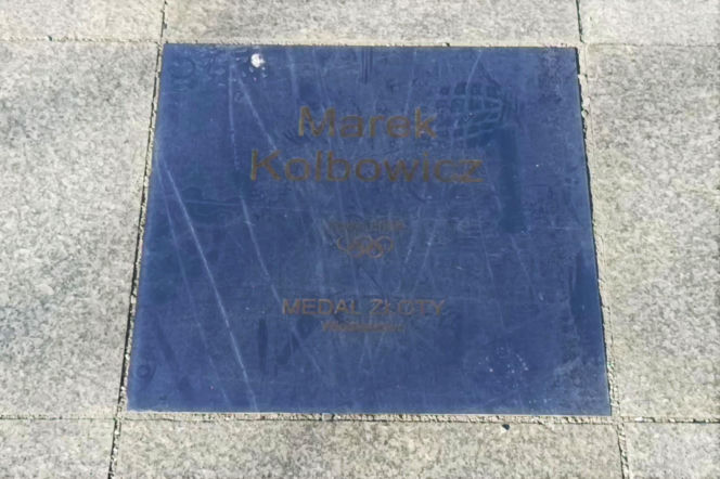 Przed halą Enea Arena powstaje Aleja Szczecińskich Olimpijczyków