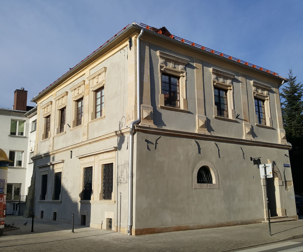 Budynek główny Sądeckiej Biblioteki Publicznej po remoncie