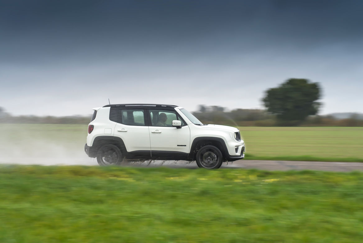 Jeep Renegade 4XE S 240 KM 6AT 