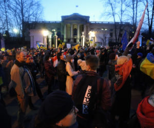 Kijów-Warszawa jedna sprawa. Kolejny protest pod ambasadą Rosji