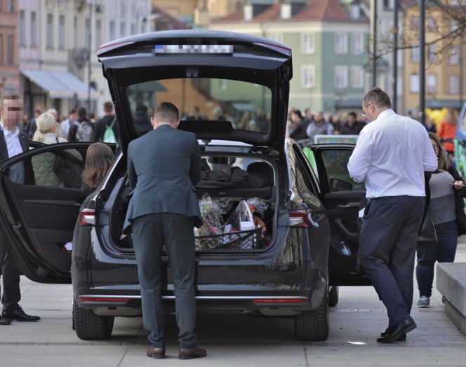 Minister rolnictwa Stefan Krajewski na jarmarku wielkanocnym