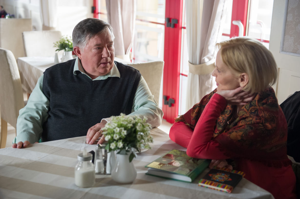 Na Wspólnej odc. 2138 Włodek Zięba (Mieczysław Hryniewicz), Gałecka (Maria Gładkowska)