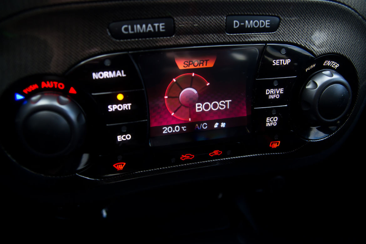Nissan Juke NISMO RS 1.6 DIG-T 2WD