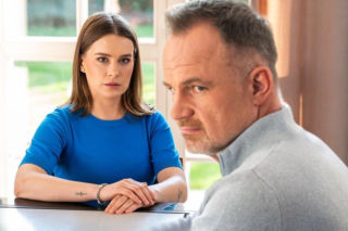 Pierwsza miłość: Eliza wraca do Bolesława. Mężczyzna okrutnie każe ją za zdradę