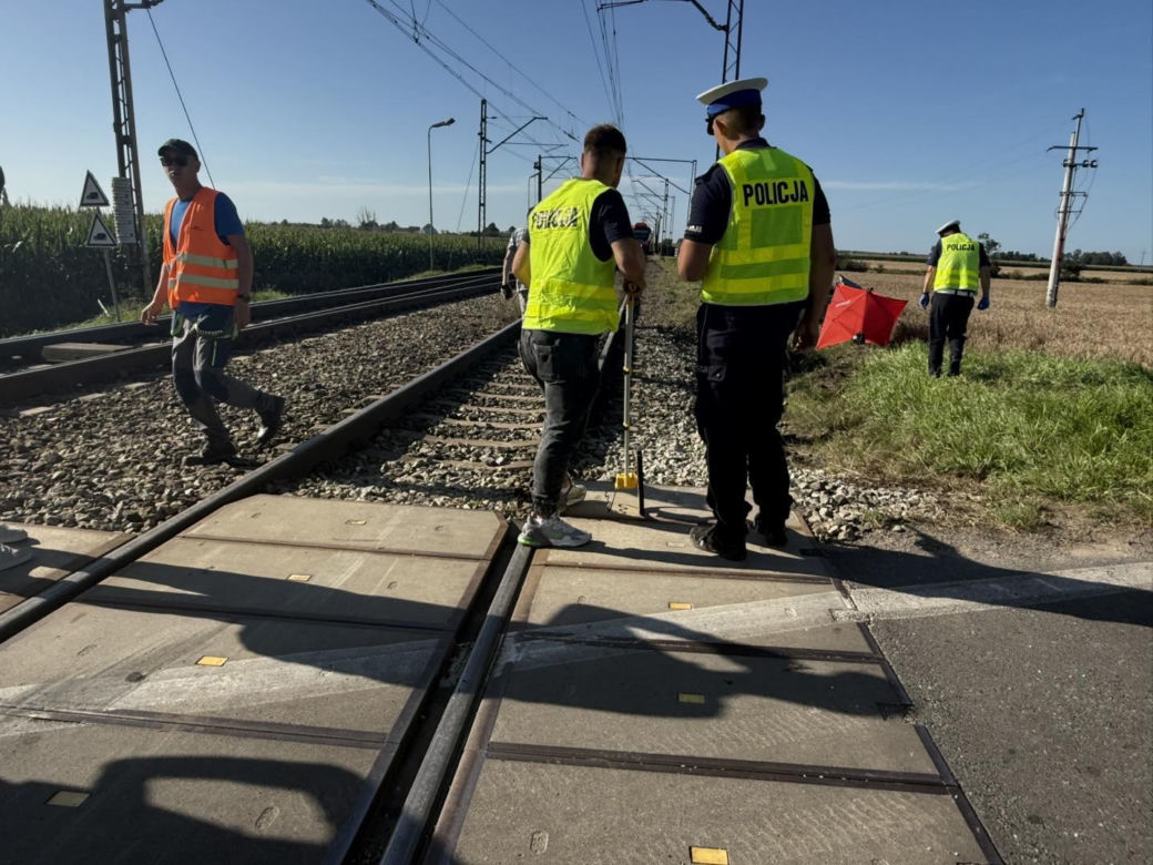 Śmiertelny wypadek na torach w Szczytnikach Czerniejewskich