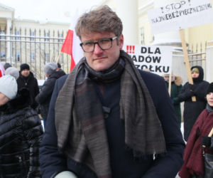 6500 ton toksycznych odpadów pod Warszawą. Mieszkańcy alarmują. „Żyjemy na tykającej bombie”