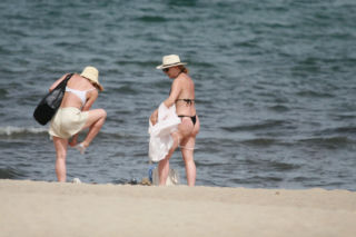 Ewa Skibińska na plaży