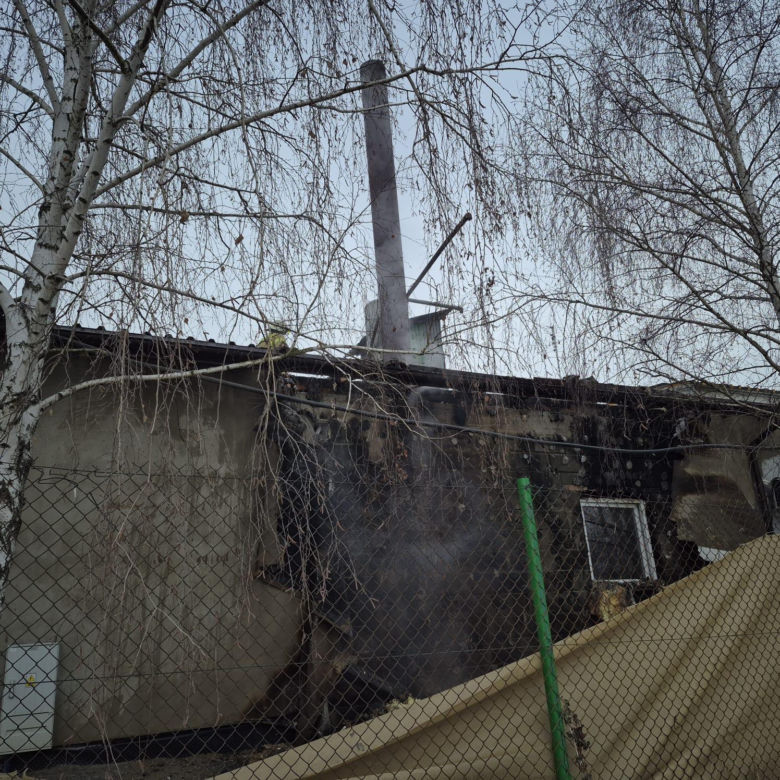 Akcja gaśnicza w Jurkowie. Ogień zajął kotłownię i dach