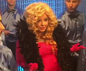 Magda Gessler ubrana podobnie do Violetty Villas 