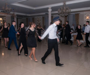 Studniówka 27 LO! Maturzyści na wielkim balu