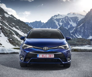 Toyota Avensis Touring Sports lifting 2015