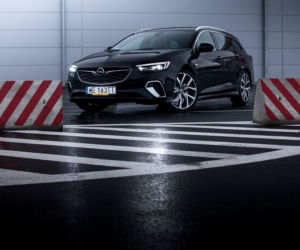 Opel Insignia GSi Sports Tourer 2.0 CDTi 210 KM AT8 AWD