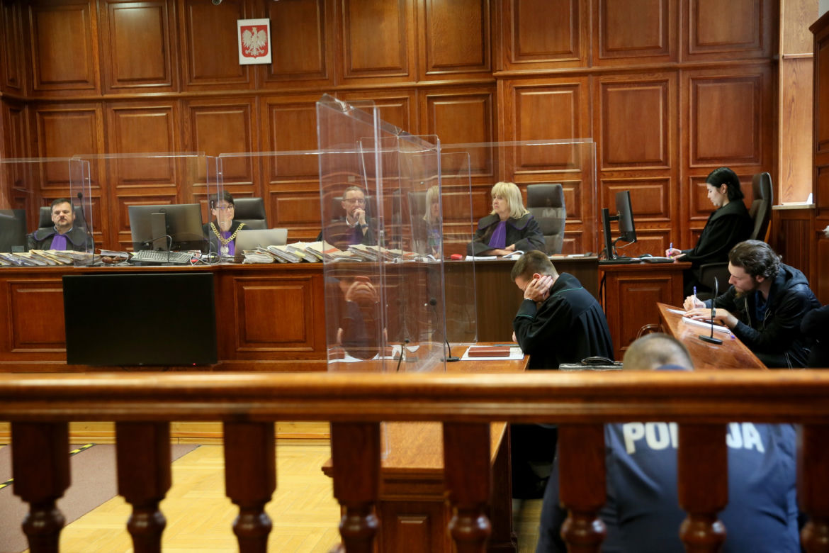 "Nie jestem winny zamordowania mojej matki ale jestem winny jej śmierci". Karl znów zeznaje w sprawie morderstwa Amerykanki 