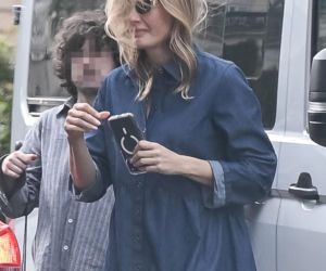 Małgorzata Socha przebiera się na ulicy