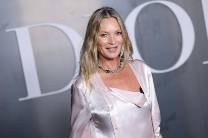 Zamieniła imprezy na jasełka! Kate Moss wzorową parafianką