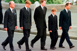 Książę Harry nakręci film o rodzinie królewskiej? Podano ważną datę