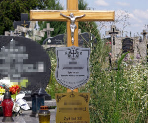 Z zazdrości zatłukł żonę gołymi pięściami?