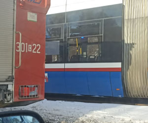 Bydgoszcz. Wypadek na ul. Nakielskiej. Tramwaj potrącił mężczyznę