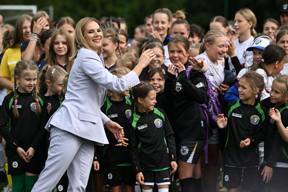 Marta Nawrocka na festiwalu piłki kobiecej