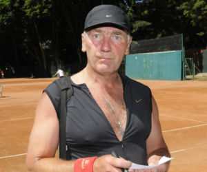 Karol Strasburger ćwiczy