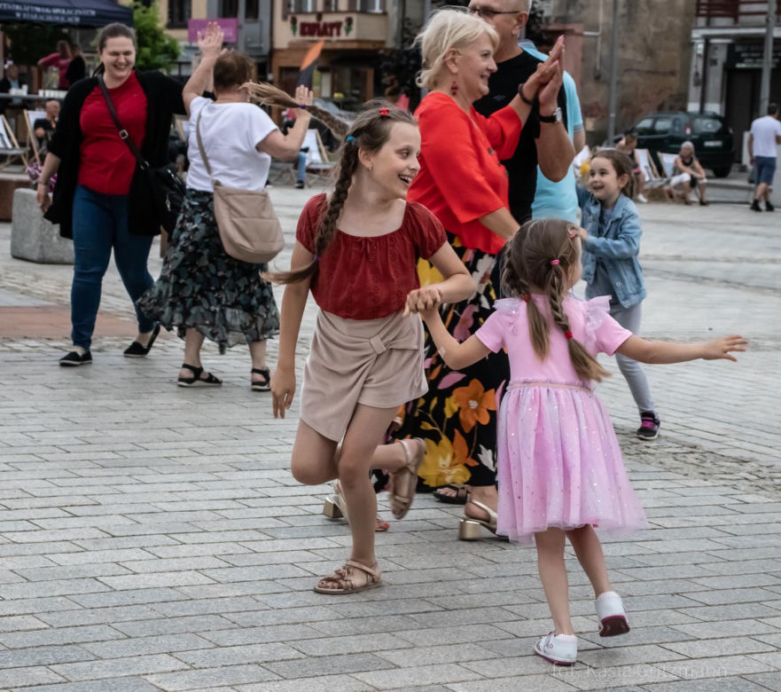 Starachowickie potańcówki na Rynku 2025