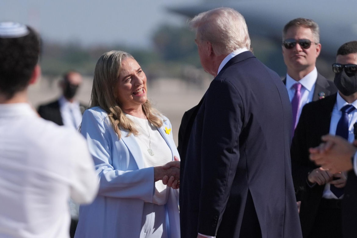 Trump w Tel Awiwie. Hamas wypuszcza kolejnych zakładników