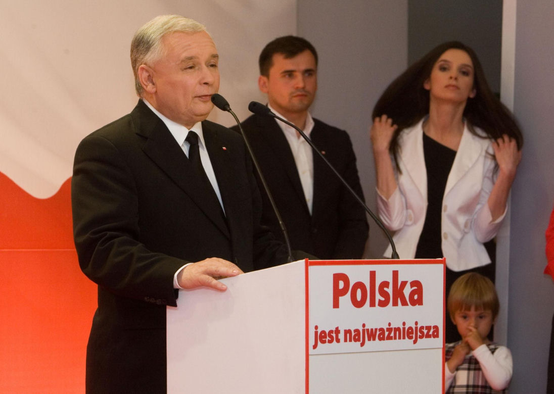 AI wybrała 5 najlepszych polityków w Polsce ostatnich 30 lat!