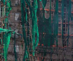 Hongkong pogrążony w żałobie po tragicznym pożarze wieżowców. Liczba ofiar wzrosła do 146