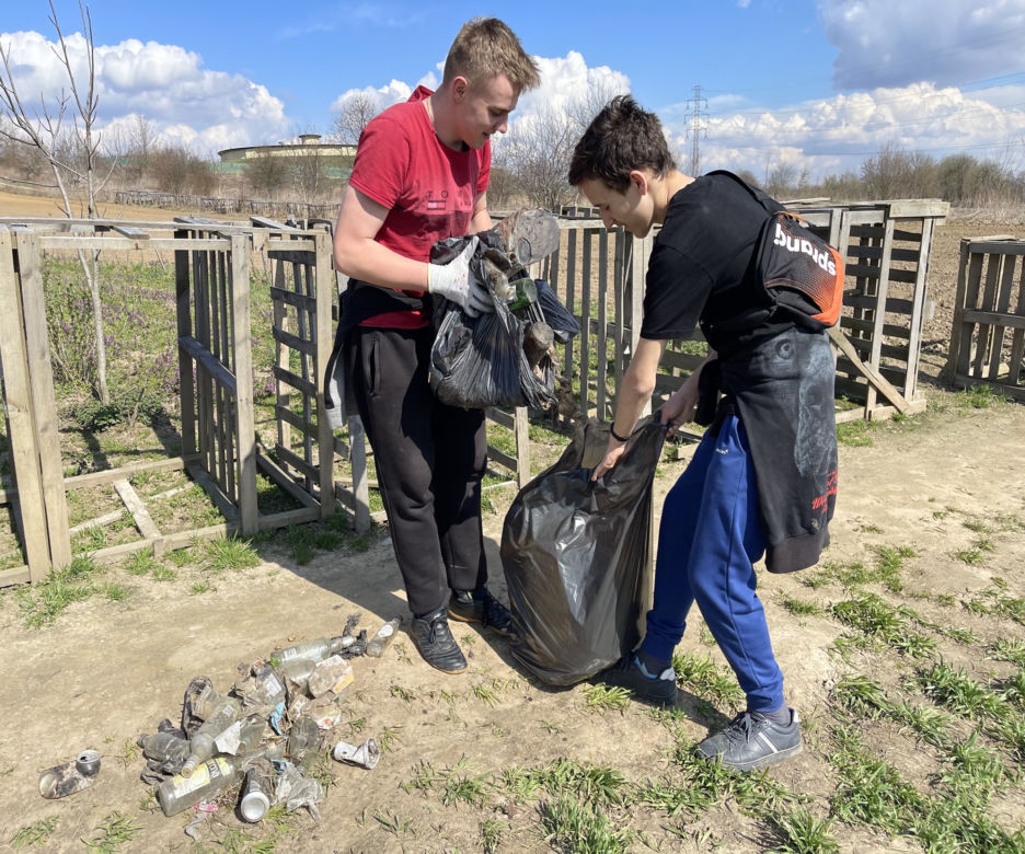 Mieszkańcy wzięli sprawy w swoje ręce i posprzątali Górkę Narodową. Pomogło im MPO