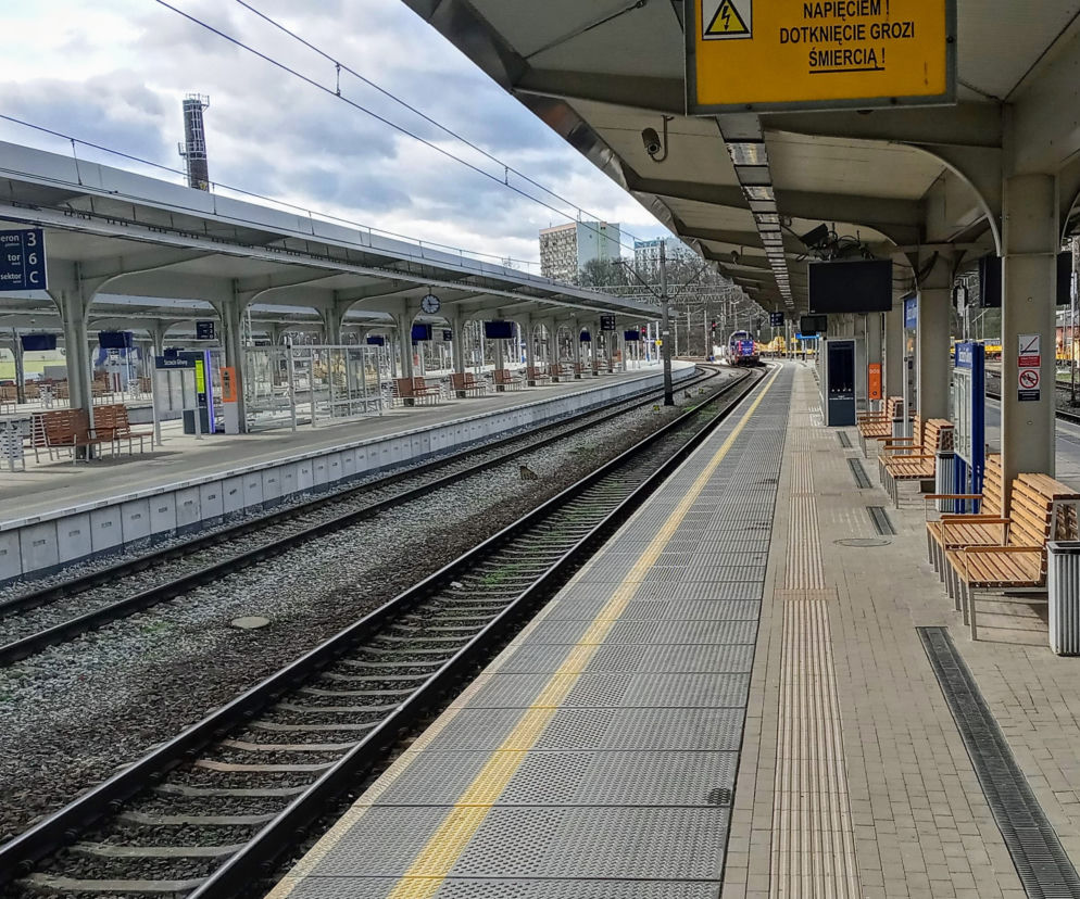 Peron 4 na dworcu w Szczecinie