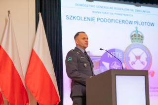 Pierwsze szkolenie pilotów pdoficerów LAW