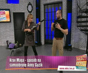 Anna Guzik pokazuje krav magę