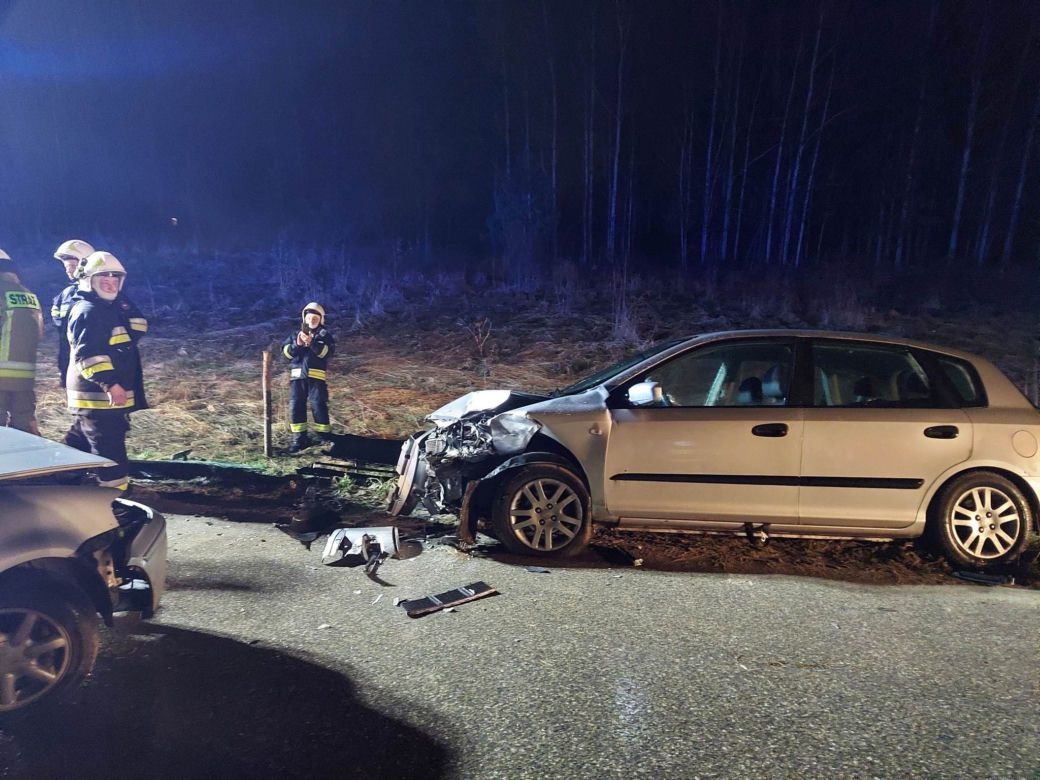 Groźny wypadek w Rudzie! Są osoby poszkodowane, droga jest zablokowana