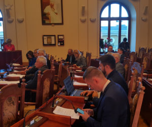 Nowi i starzy radni Bydgoszczy pojawili się w ratuszu. Jakie mają plany na nową kadencję?