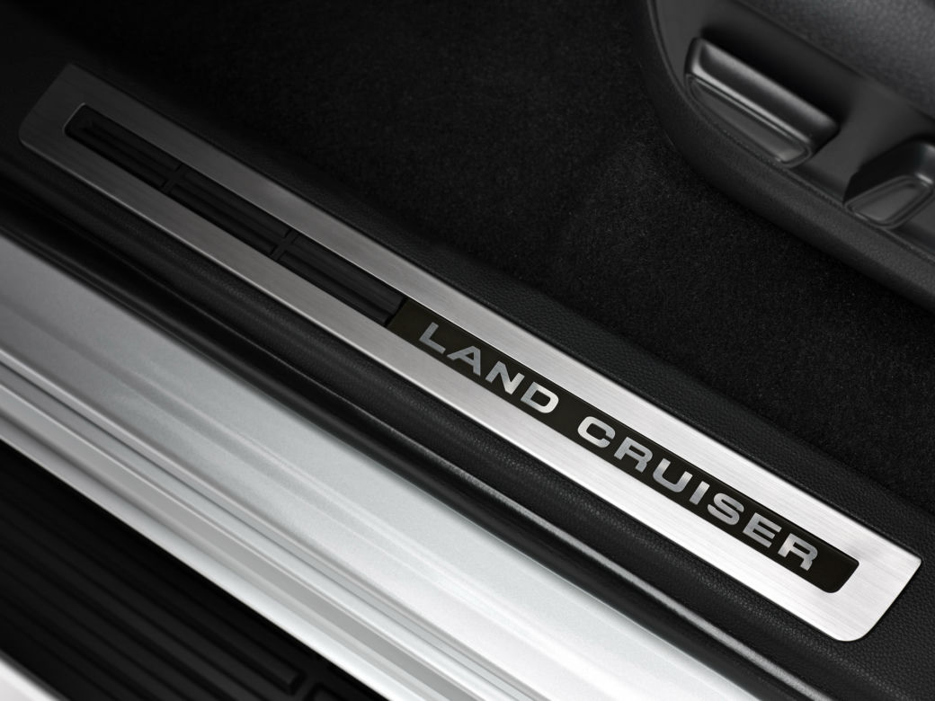2022 nowa Toyota Land Cruiser