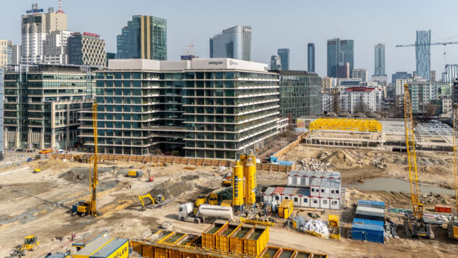 Budowa wieżowca AFI Tower w kompleksie Towarowa22