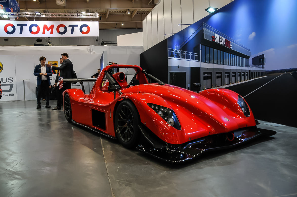 Klasyki i tuning – nietypowe auta na Poznań Motor Show
