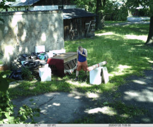 Pabianice. Myśleli, że pozostaną bezkarni. Straż miejska postawiła fotopułapkę