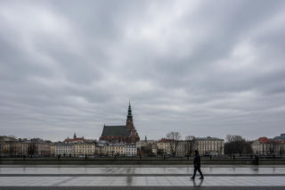 Szaro i ponuro we Włocławku. Czy weekend przyniesie upragnione słońce?