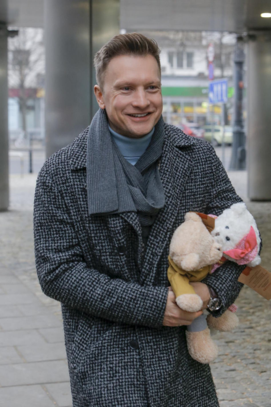 Od nastolatka z "Na Wspólnej" do eleganckiego mężczyzny. Tak zmieniał się Jakub Wesołowski