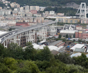 Spadali w autach w 45-metrową przepaść! Katastrofa w Genui - szokujące nowe fakty 
