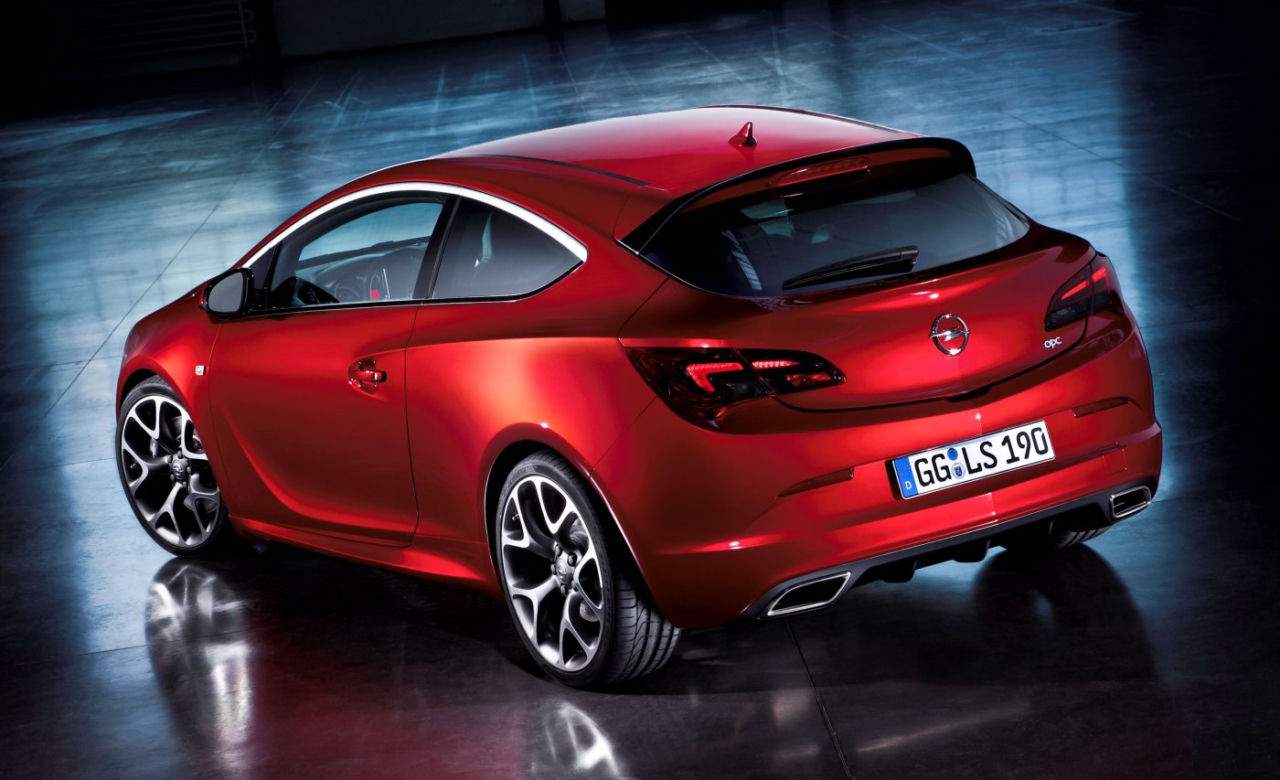 Opel Astra OPC 2012