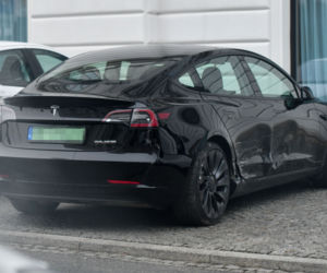  Agnieszka Woźniak Starak i uszkodzone auto