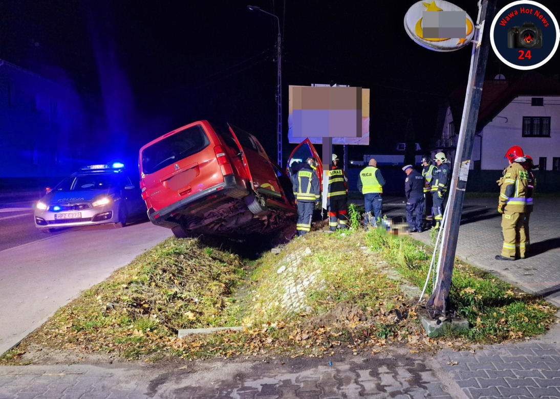 Wylądowali busem w rowie. Byli tak pijani, że nie mogli wyjść o własnych siłach