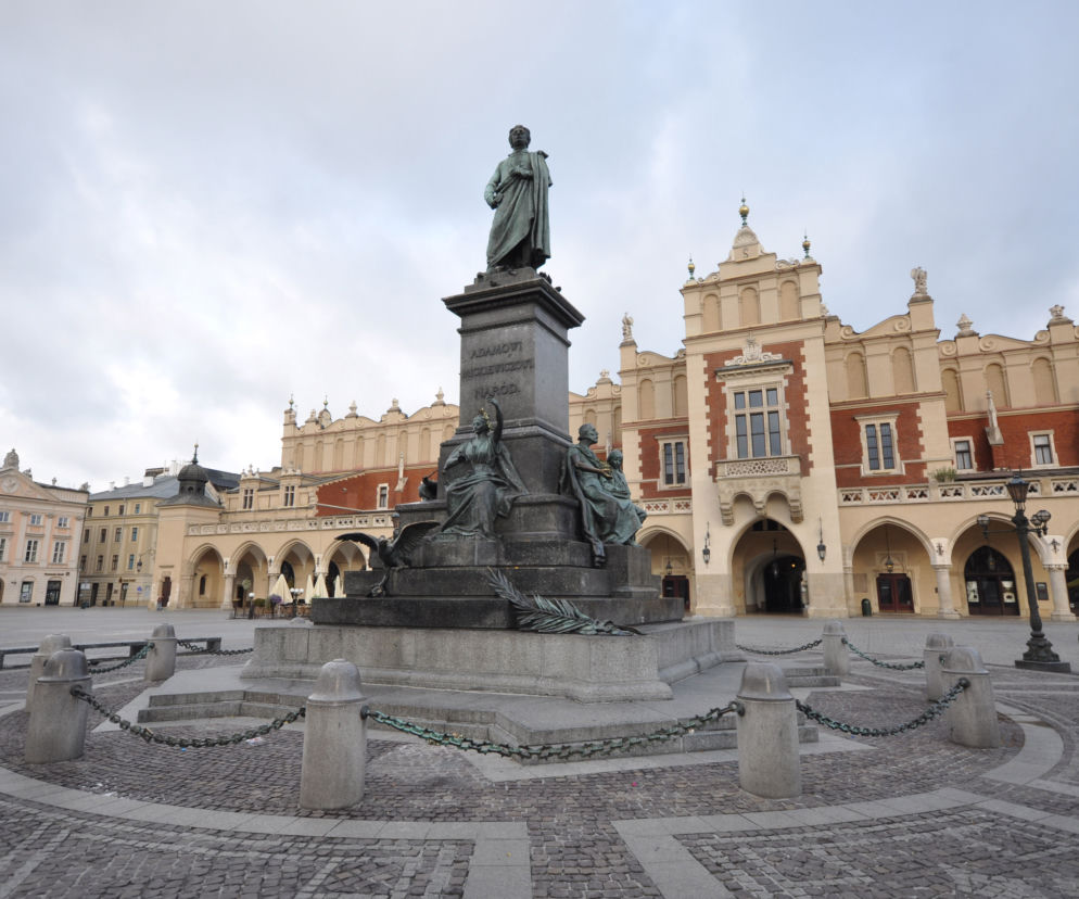 Reduta Ordona Adam Mickiewicz. Egzamin ósmoklasisty 2021 lektura obowiązkowa [PEŁNY TEKST]