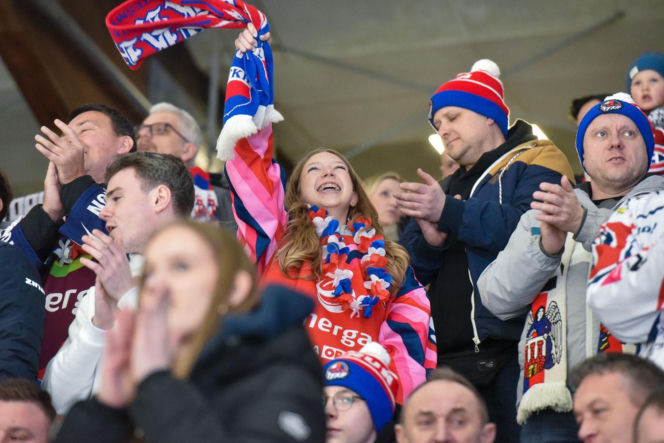 KH Energa Toruń - Unia Oświęcim 4:1, zdjęcia kibiców i zawodników z meczu nr 6